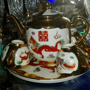 VINTAGE TRADITIONAL DRAGON & PHOENIX GOLD TRIMMING TEA SET. Never used.